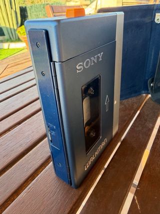 Sony Walkman TPS-L2 - El primer Walkman