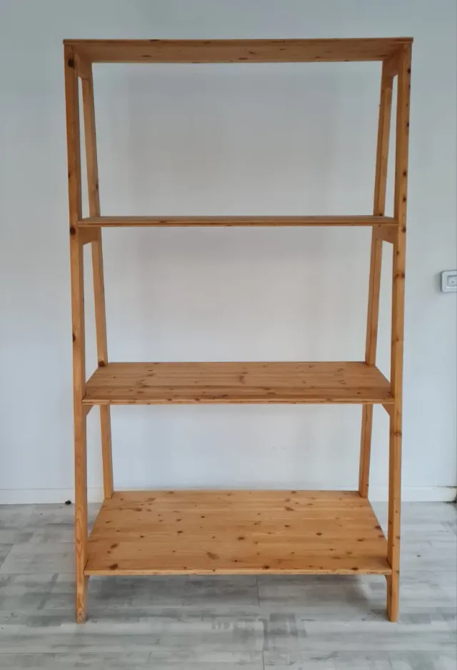 Estantería madera tricapa