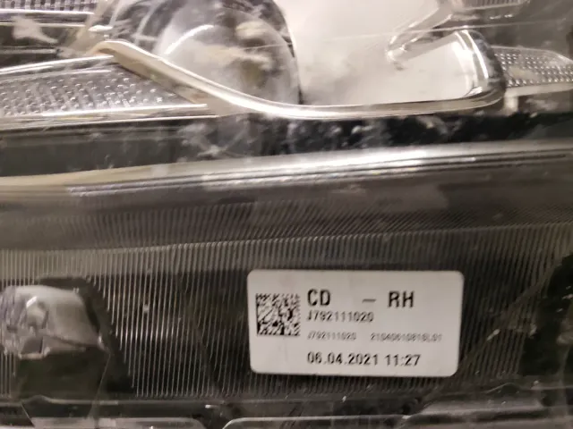 Faro Kia Ceed 2018-2022 Dcho RH