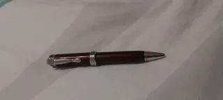 Bolígrafo metálico rojo con clip plateado Harley D