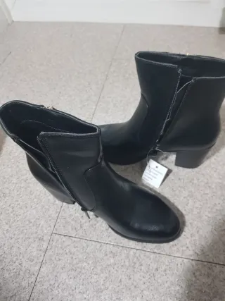 Botines negros para mujer