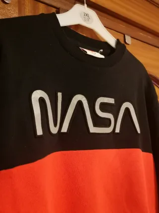Sudadera NASA x Primark Talla XL