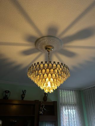Lámpara de techo colgante de cristal dorada