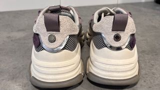 Zapatillas Steve Madden Beige y Morado Mujer