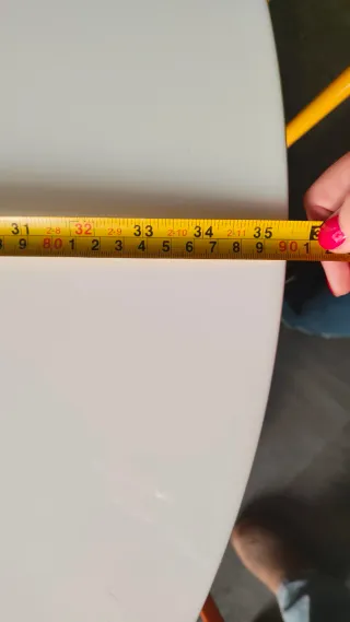 Tavolo rotondo bianco gambe in legno