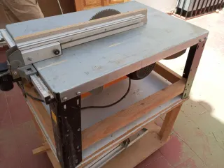 Sierra de mesa para carpintería