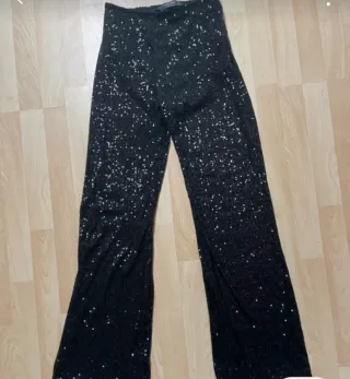 Pantalon y top lentejuelas Pull and Bear negro