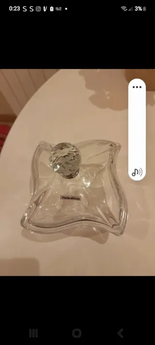 Bombonera de cristal con tapa y bola decorativa