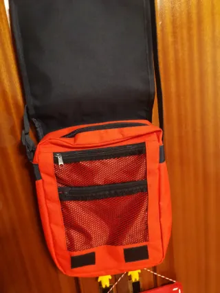 Bandolera Diadora Roja