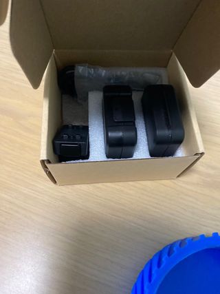 Insta360 Ace + custodia + batteria