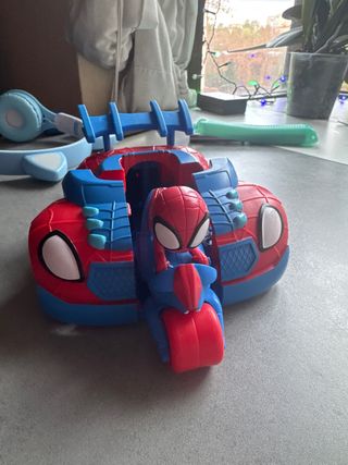 Juguete Spiderman con Moto