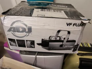 Máquina de Nieve ADJ VF FLURRY 600w