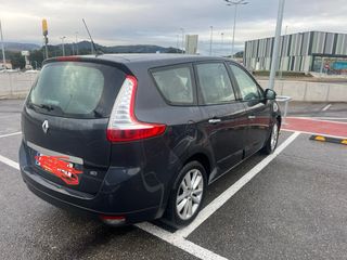 Renault Grand Scenic 2010
