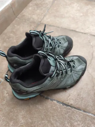 Zapatos de montaña Merrell mujer