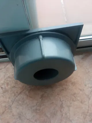 Sumidero de PVC nuevo.