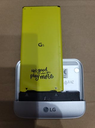 Telefono LG G5 H850 Titanio + Custodia e accessori