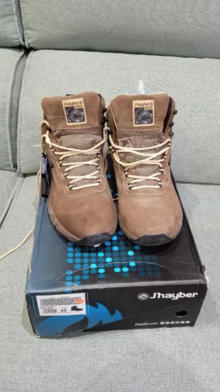 Botas de Montaña J'hayber Marrones Talla 45