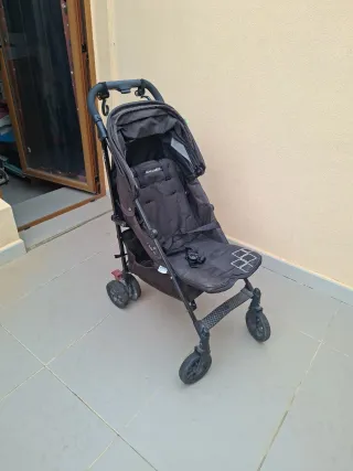 Silla de paseo Maclaren negra