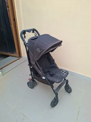 Silla de paseo Maclaren negra