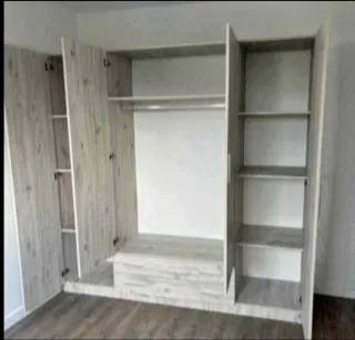 Armario modular blanco y beige