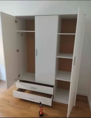 Armario modular blanco y beige