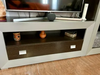 Mueble Salón Vitrina Madera y Cristal