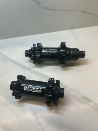 Bujes Carbon-Ti BOOST 28 Radios