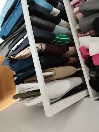 Colgador de pantalones Ikea.