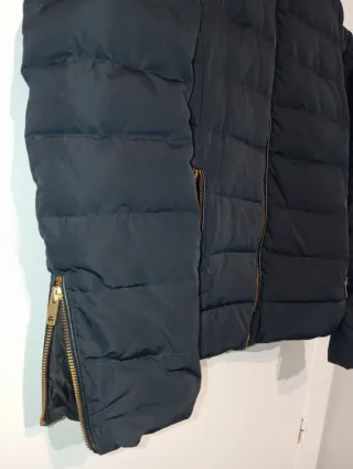 Cazadora negra acolchada