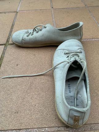 Zapatos planos beige talla 40