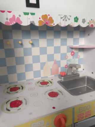 Cocinita de madera para niños