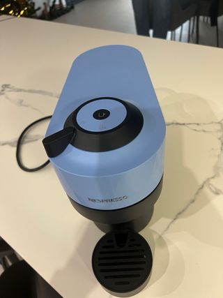 Cafetera Nesspreso Vertuo Pop