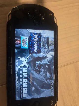 Sony PSP con varios juegos