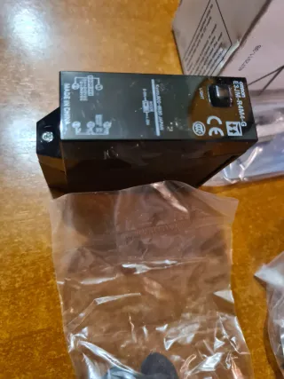 Fotocélula Omron E3JM-R4M4-G
