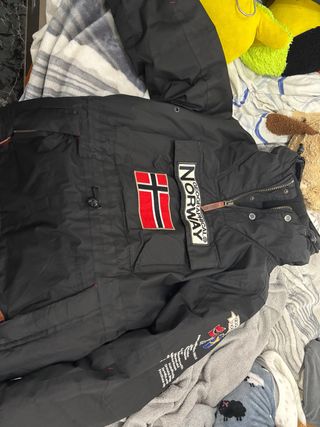 Abrigo Geographical Norway Negro