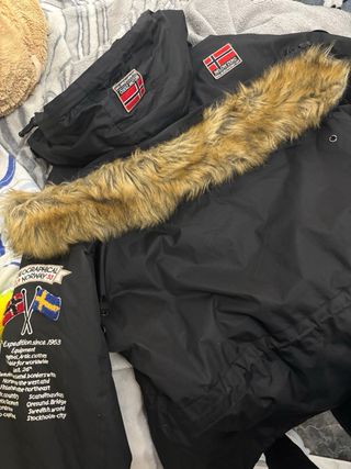 Abrigo Geographical Norway Negro