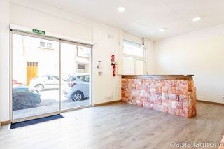 Local comercial en venta en Eixample Sud – Migdia en Girona