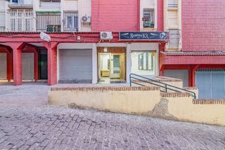 Local comercial en venta en Polígono Cartuja – La Paz en Granada