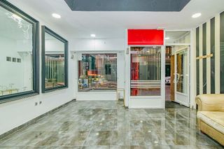 Local comercial en venta en Polígono Cartuja – La Paz en Granada