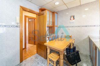 Piso en venta en Tenderina Alta - Fozaneldi en Oviedo