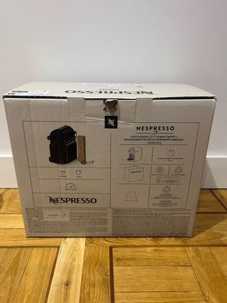Cafetera Nespresso Inissia nueva sin abrir