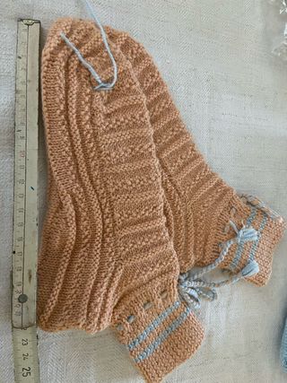 fatti a mano colore rosa pesca con profili celest