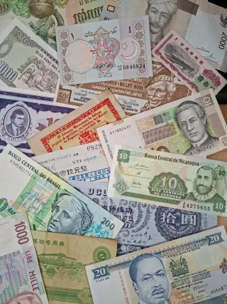 Colección Billetes del Mundo.
