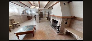 Chalet en venta en Elda