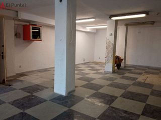 Local comercial en alquiler en Cuatro Caminos en Santander