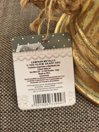 Campane decorative in metallo dorato e verde