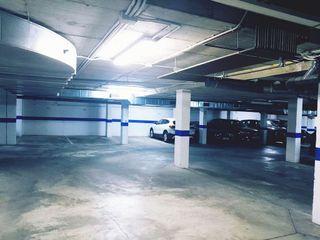 Garaje en alquiler en Centro en Tomares