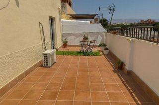 Ático en venta en San Luis en Almería