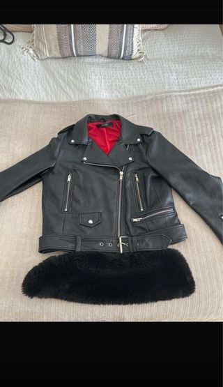 Chaqueta Biker Zara Negra con Cuello Peludo