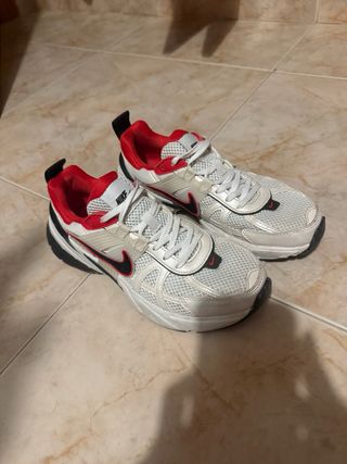 Tenis Nike Deportivos Blancos y Rojos Verdaderas